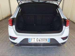 VOLKSWAGEN T-Roc usata, con USB