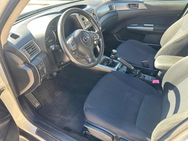 SUBARU Forester usata, con Airbag testa