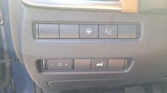 NISSAN X-Trail usata, con Portellone posteriore elettrico