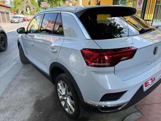 VOLKSWAGEN T-Roc usata, con Autoradio