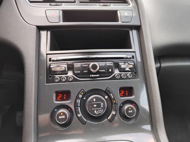 PEUGEOT 5008 usata, con Fendinebbia