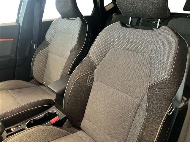 RENAULT Captur usata 28