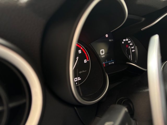 ALFA ROMEO Stelvio usata, con Touch screen