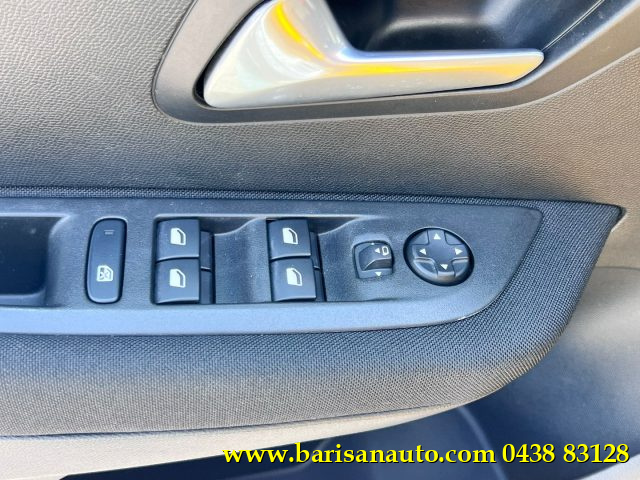 PEUGEOT 208 usata, con ESP