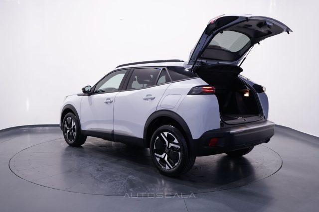 PEUGEOT 2008 usata, con Sensore di luce