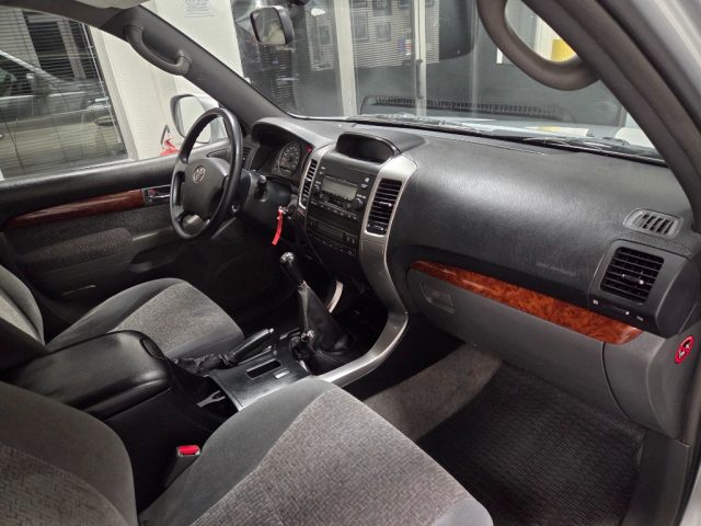 TOYOTA Land Cruiser usata, con Cruise Control