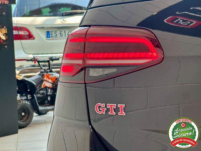 VOLKSWAGEN Golf GTI usata, con Autoradio