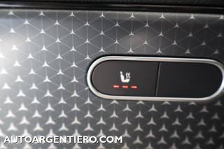 MERCEDES-BENZ GLA 180 usata, con Cerchi in lega