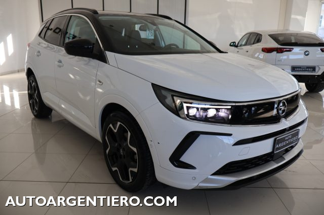 OPEL Grandland usata, con Climatizzatore automatico, 2 zone