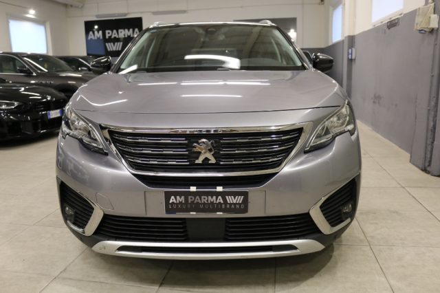PEUGEOT 5008 usata, con Airbag