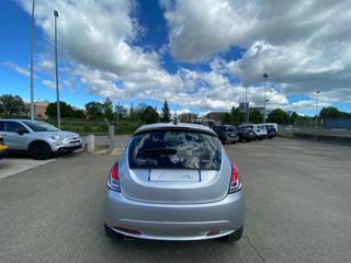 LANCIA Ypsilon usata, con Autoradio
