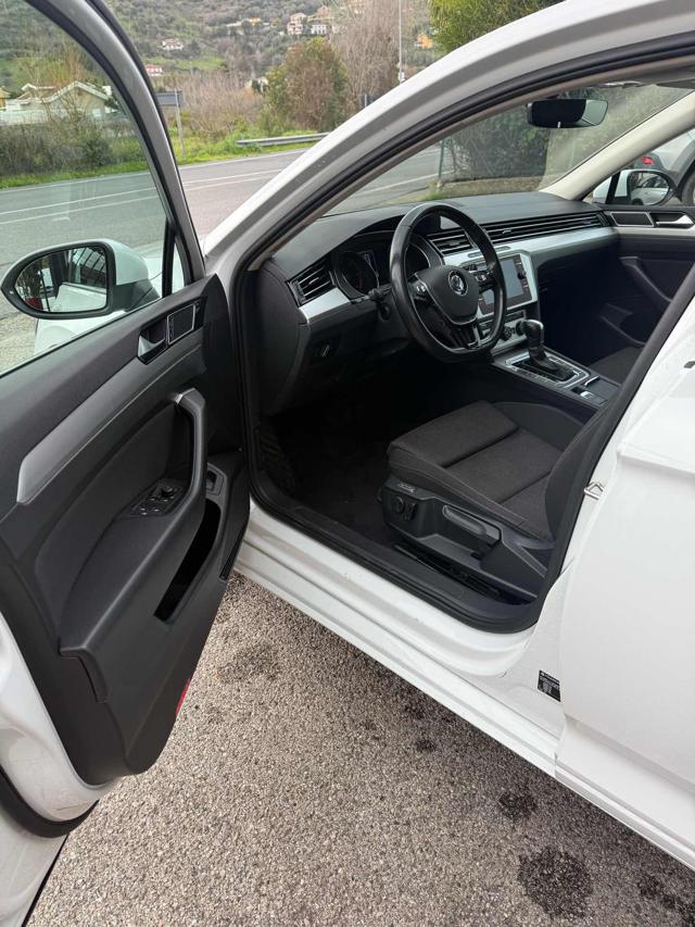 VOLKSWAGEN Passat Variant usata 27