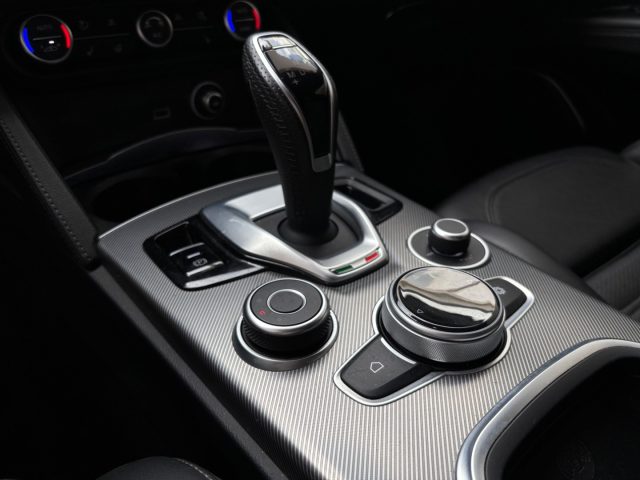 ALFA ROMEO Stelvio usata, con Luci diurne LED