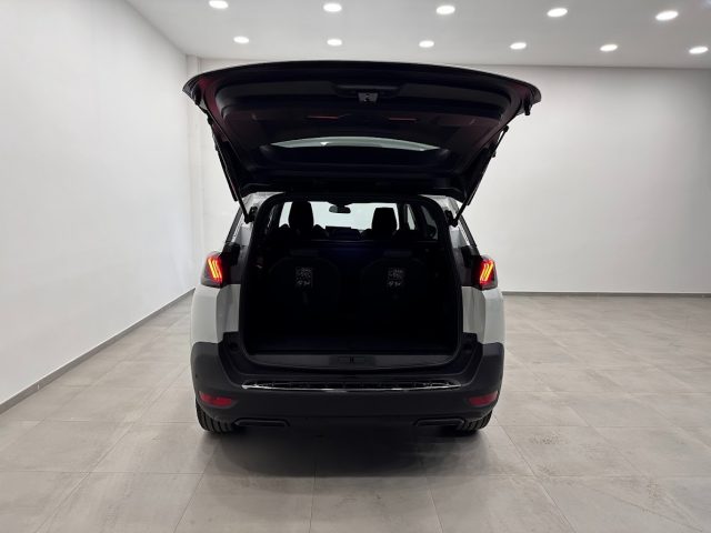 PEUGEOT 5008 usata 56