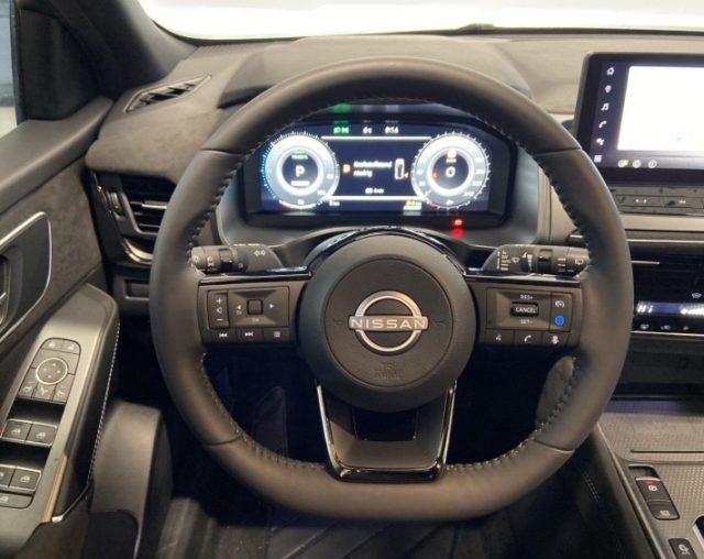 NISSAN Qashqai usata, con Controllo automatico clima