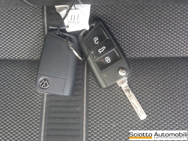 VOLKSWAGEN T-Roc usata, con Sensori di parcheggio posteriori