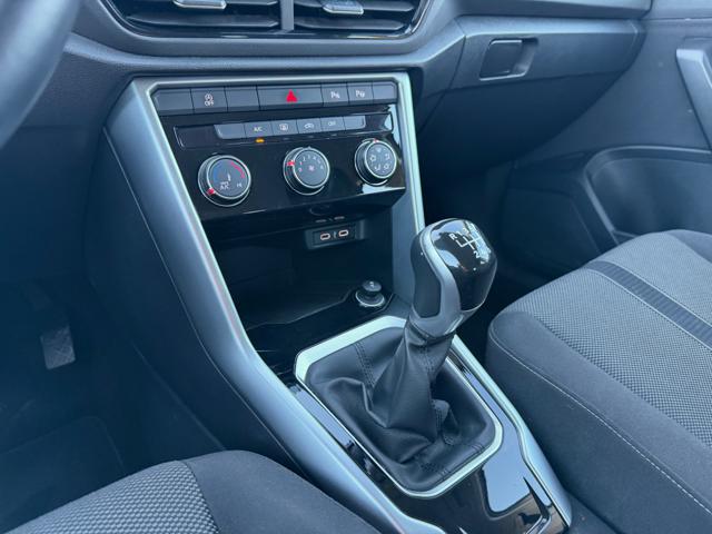 VOLKSWAGEN T-Roc usata, con USB