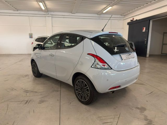 LANCIA Ypsilon usata, con Autoradio