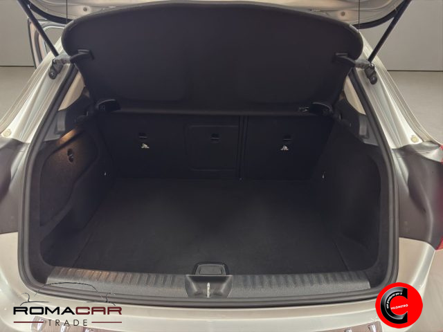 MERCEDES-BENZ GLA 180 usata, con Vetri oscurati