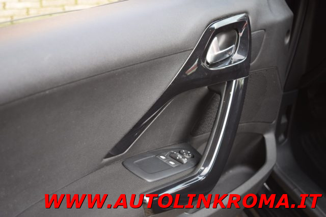 PEUGEOT 208 usata, con Autoradio digitale