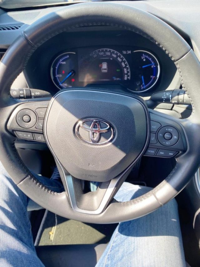 TOYOTA RAV 4 MY23 usata, con Chiusura centralizzata