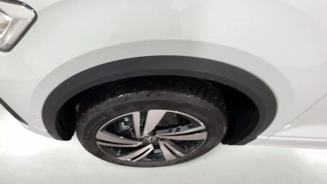 VOLKSWAGEN T-Roc usata, con Alzacristalli elettrici