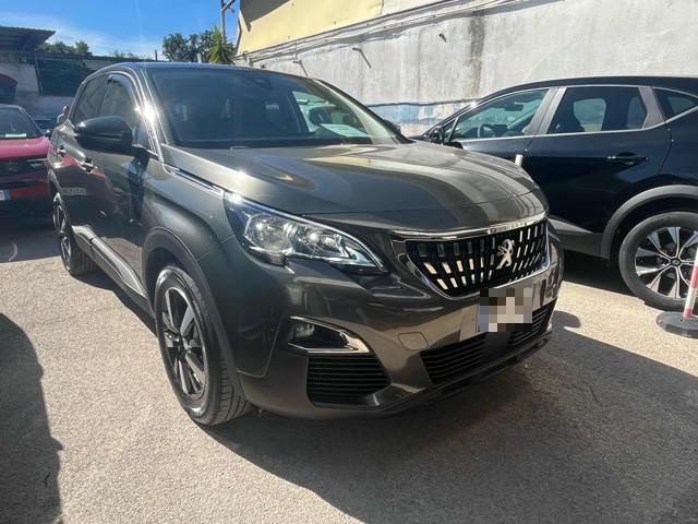 PEUGEOT 3008 usata, con Airbag