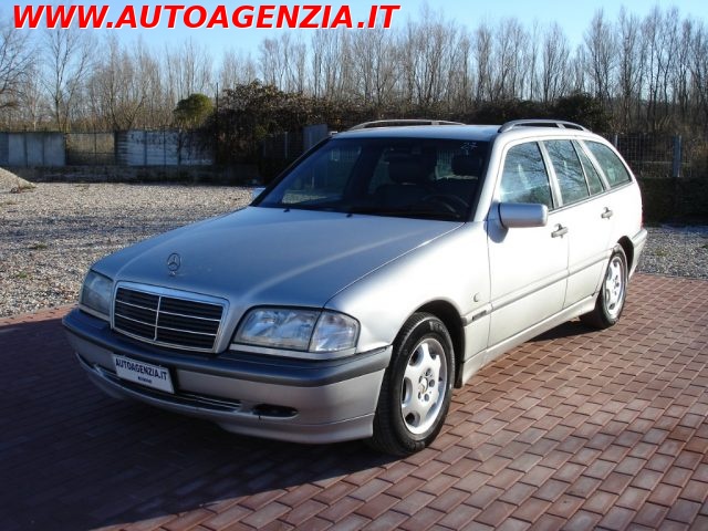 MERCEDES-BENZ C 220 usata, con Chiusura centralizzata