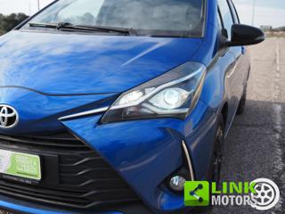 TOYOTA Yaris usata 33