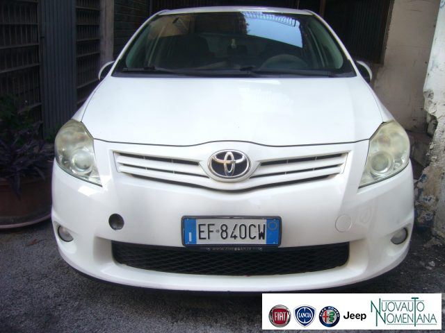 TOYOTA Auris usata, con Airbag
