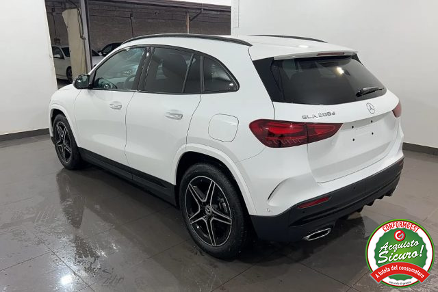 MERCEDES-BENZ GLA 200 usata, con Airbag laterali