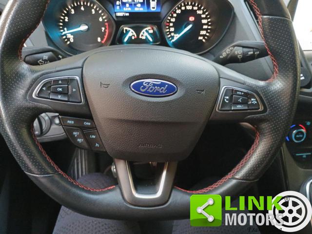FORD Kuga usata, con Monitoraggio pressione pneumatici