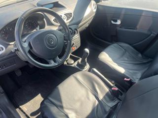 RENAULT Clio usata, con Autoradio
