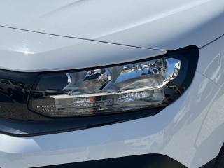 OPEL Combo usata, con Sensori di parcheggio posteriori