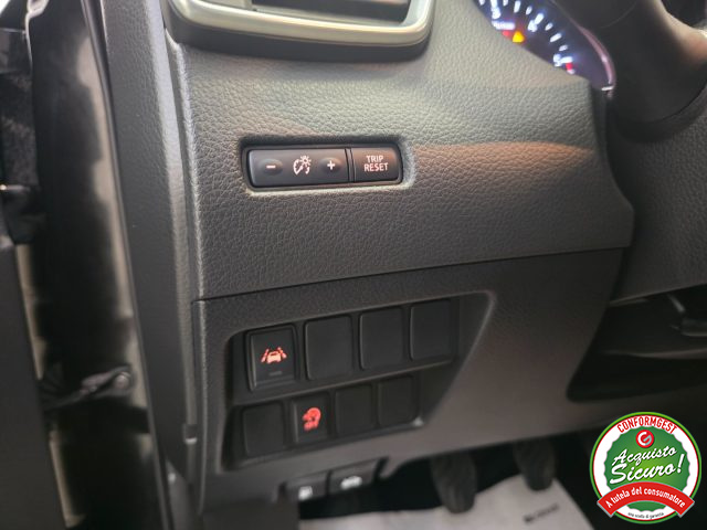NISSAN Qashqai usata, con Sensori di parcheggio posteriori