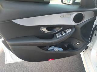 MERCEDES-BENZ C 220 usata, con Fendinebbia