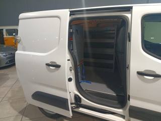 OPEL Combo usata, con Volante multifunzione
