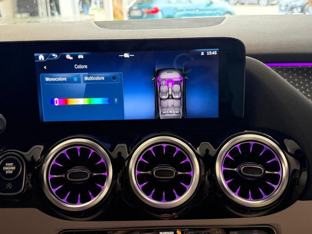 MERCEDES-BENZ GLA 180 usata, con Bracciolo