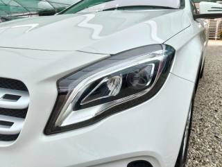 MERCEDES-BENZ GLA 180 usata, con Alzacristalli elettrici
