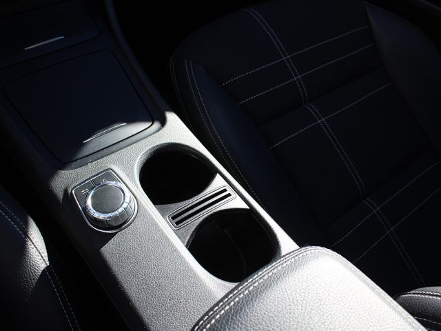 MERCEDES-BENZ A 180 usata, con USB