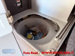 VOLKSWAGEN T6.1 usata, con Sedile posteriore sdoppiato