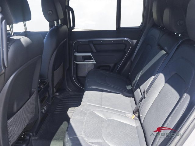 LAND ROVER Defender usata 9