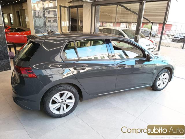 VOLKSWAGEN Golf usata, con Autoradio