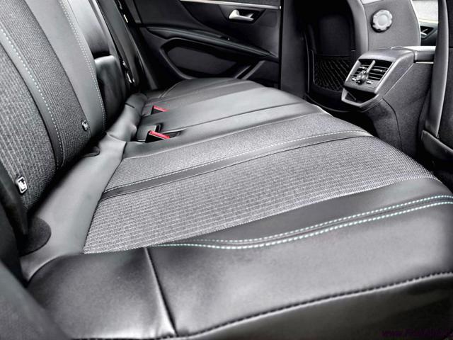 PEUGEOT 3008 usata, con Controllo automatico clima