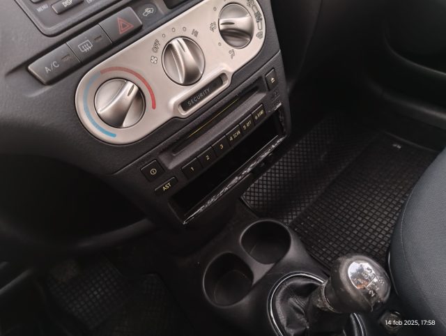 TOYOTA Yaris usata, con Cerchioni in acciaio