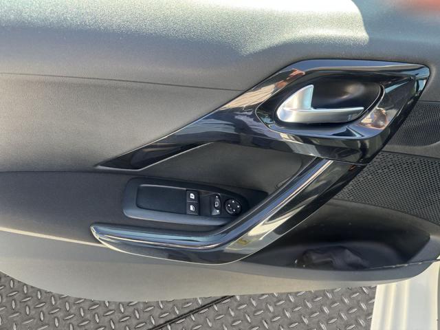 PEUGEOT 208 usata, con Boardcomputer