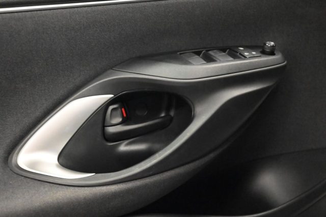 TOYOTA Yaris Cross usata 39