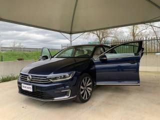 VOLKSWAGEN Passat usata, con Fari full-led