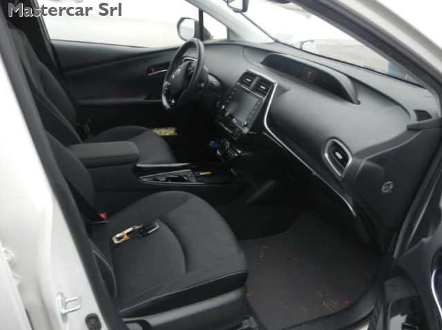 TOYOTA Prius usata, con Autoradio