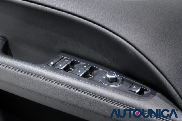 ALFA ROMEO Stelvio usata, con Sensore di luce